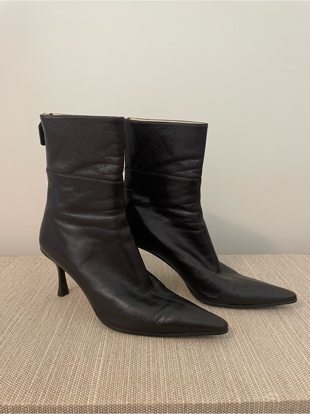 Vintage Gucci Leather Pointed Toe Kitten Heel Boots